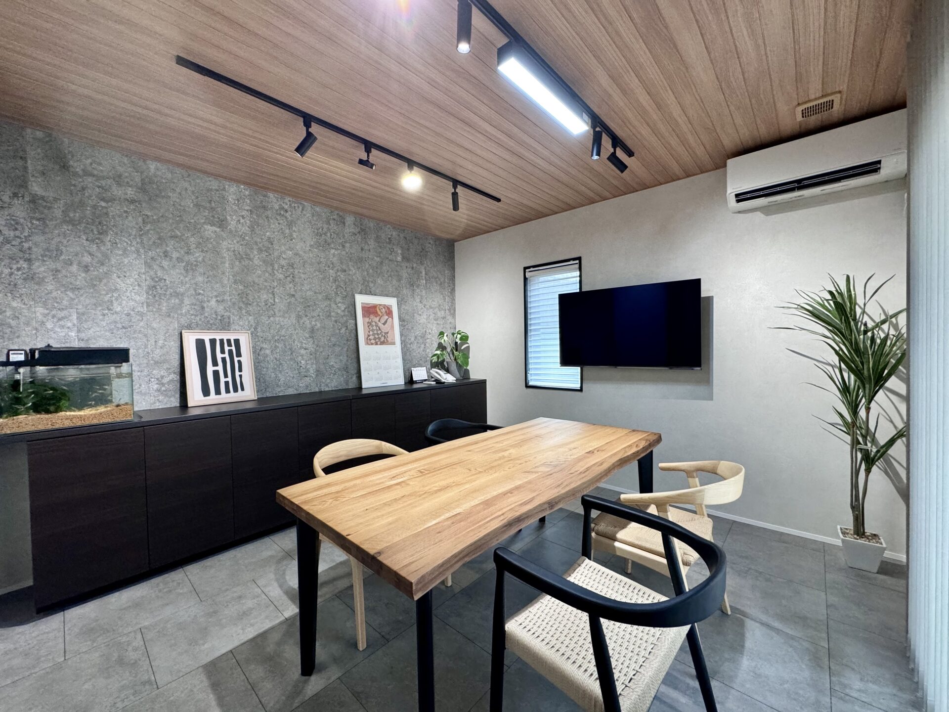 システムホームの店舗内にある、リニューアルしたお打ち合わせコーナー。