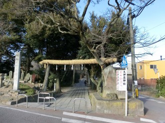 越谷市内　久伊豆神社に参拝して来ました。